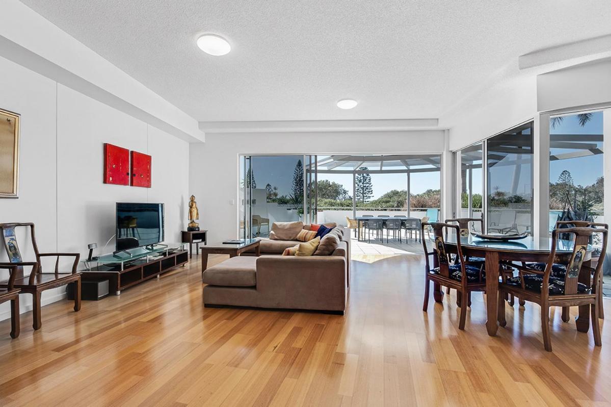 Silver Sea On Sixth Resort Maroochydore Exterior photo